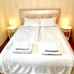 Amity Case de vacanță