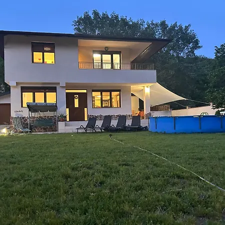 펜션 Amity 바르나